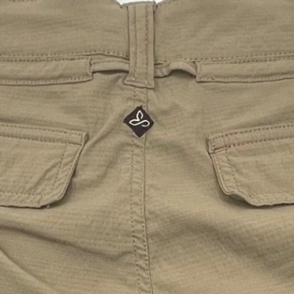 Prana Halle Shorts Womens 8 Khaki Tan Hiking Outdoor Ripstop Stretch Nylon